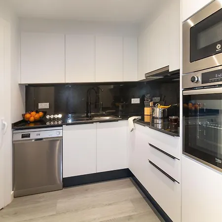 Apartmán Spacious New And Renovated In Plaza Espana With Stunning Terrace-garden And Exquisite Decoration