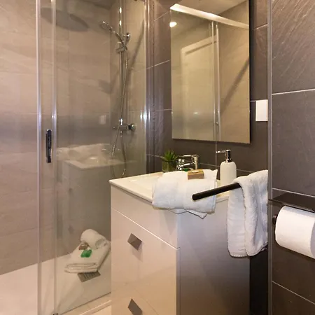 Spacious New And Renovated In Plaza Espana With Stunning Terrace-garden And Exquisite Decoration *